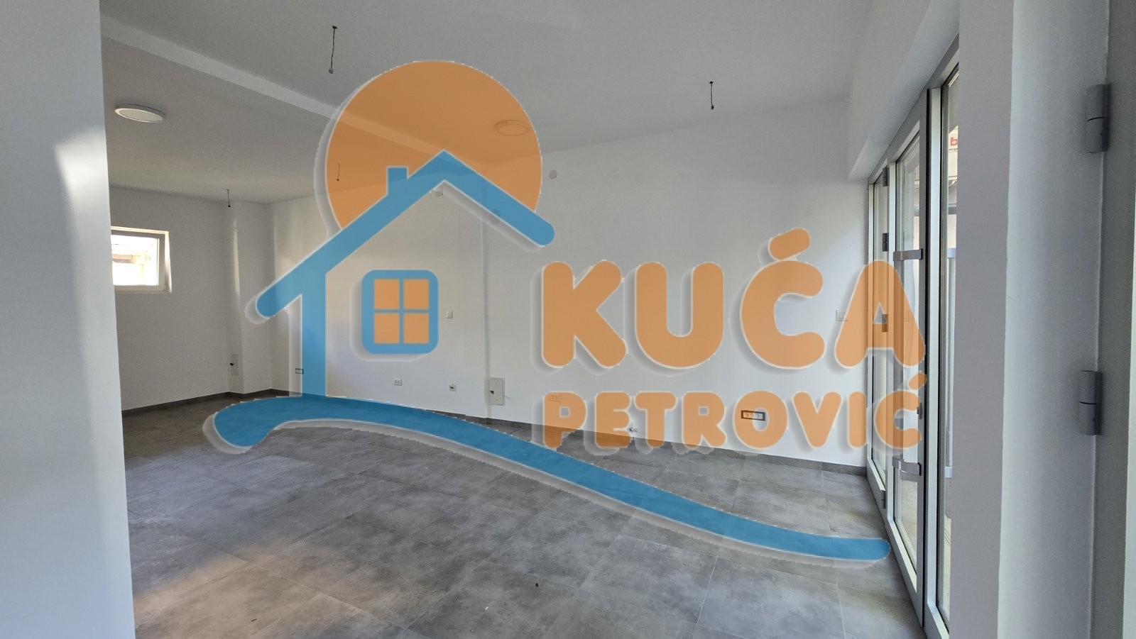 Lokal, 40 m2, Centar, Lole Ribara ID: i-014894 1