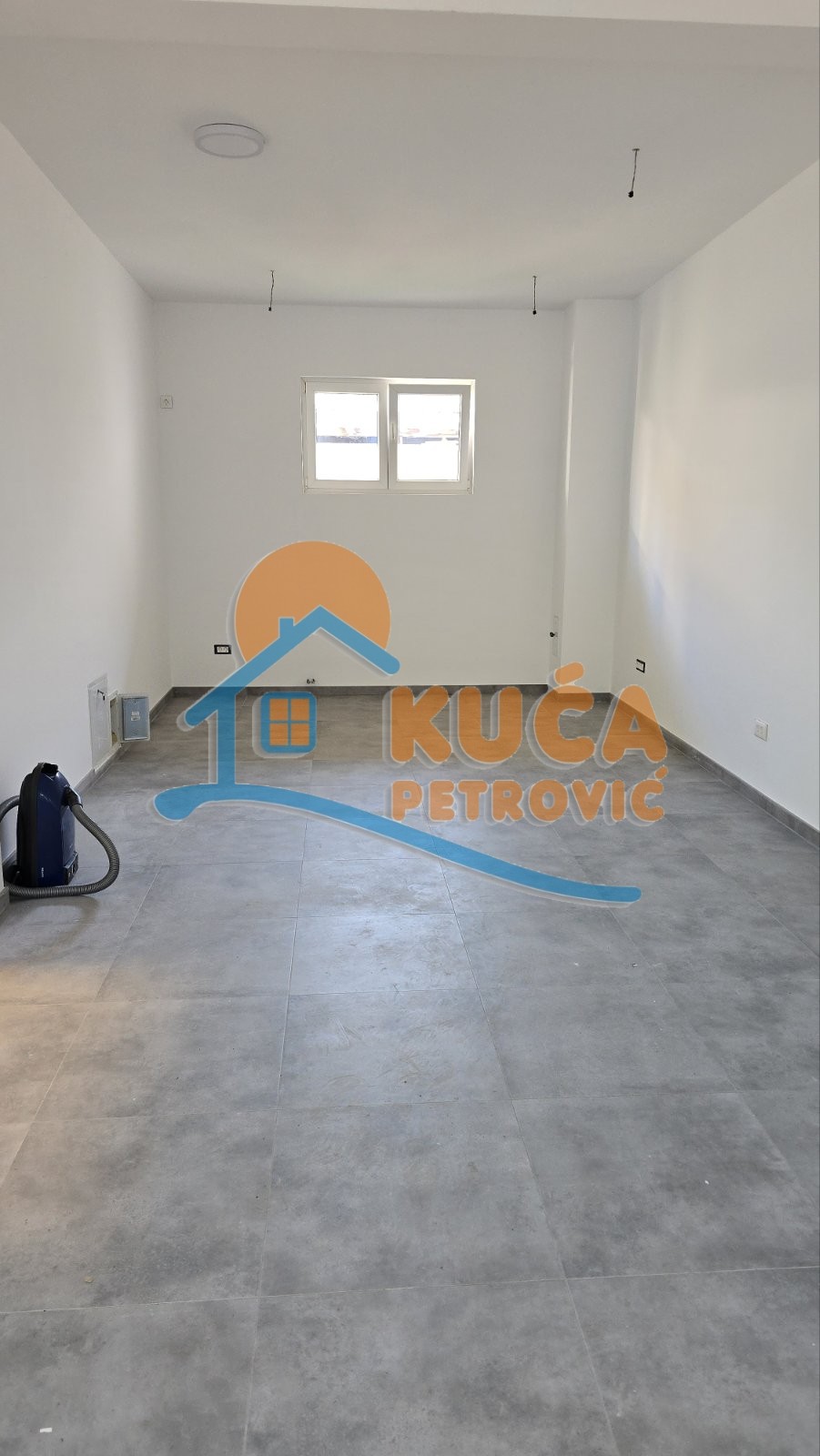 Lokal, 40 m2, Centar, Lole Ribara ID: i-014894 4