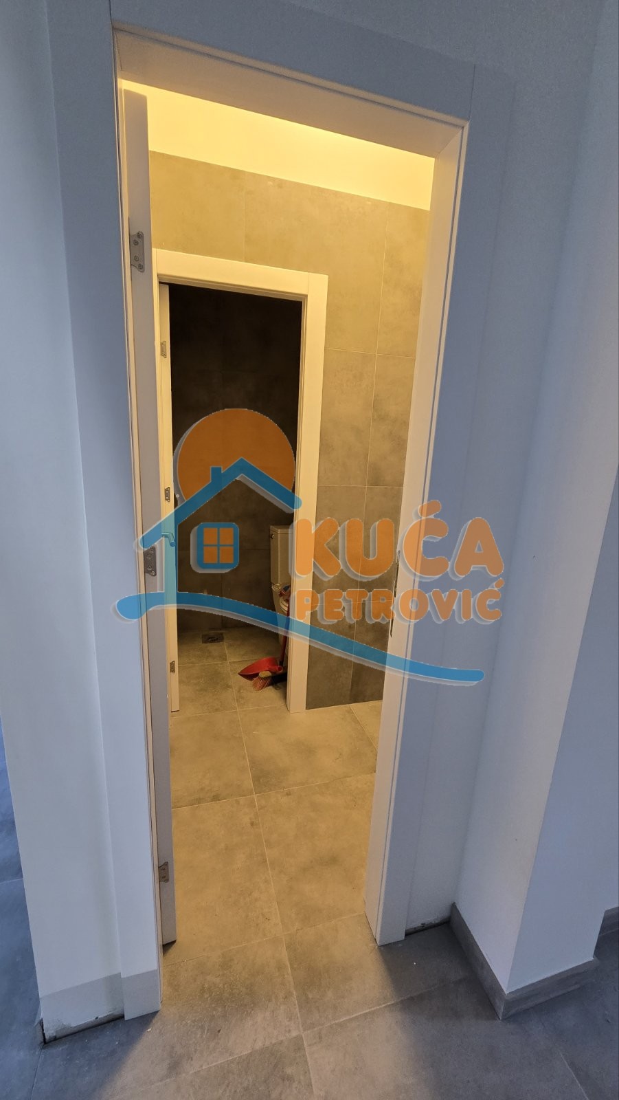 Lokal, 40 m2, Centar, Lole Ribara ID: i-014894 6