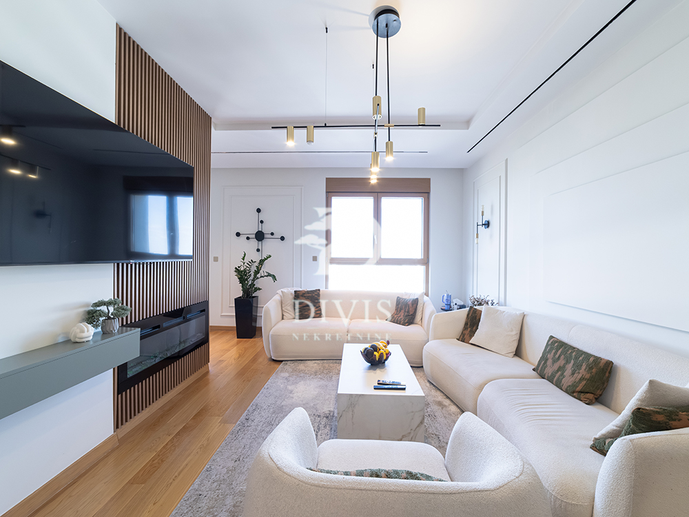 Petosoban luksuzan stan u Wellportu  165m2  Tadije Sondermajera 1