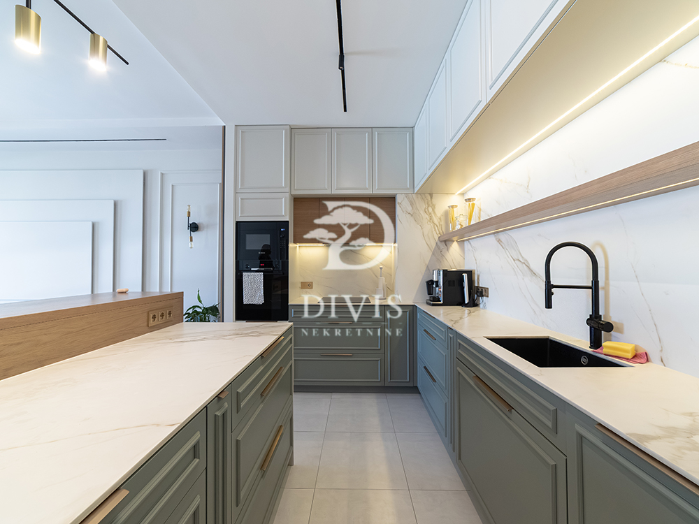 Petosoban luksuzan stan u Wellportu  165m2  Tadije Sondermajera 2