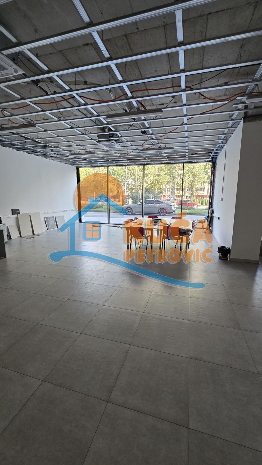 Lokal, 207 m2, Medijana, Blagoja Parovića ID: i-014903 2