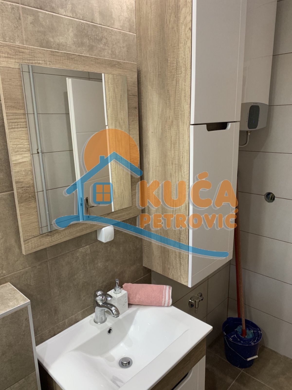 Lokal, 72 m2, Centar, Obrenovićeva ID: i-03005 7