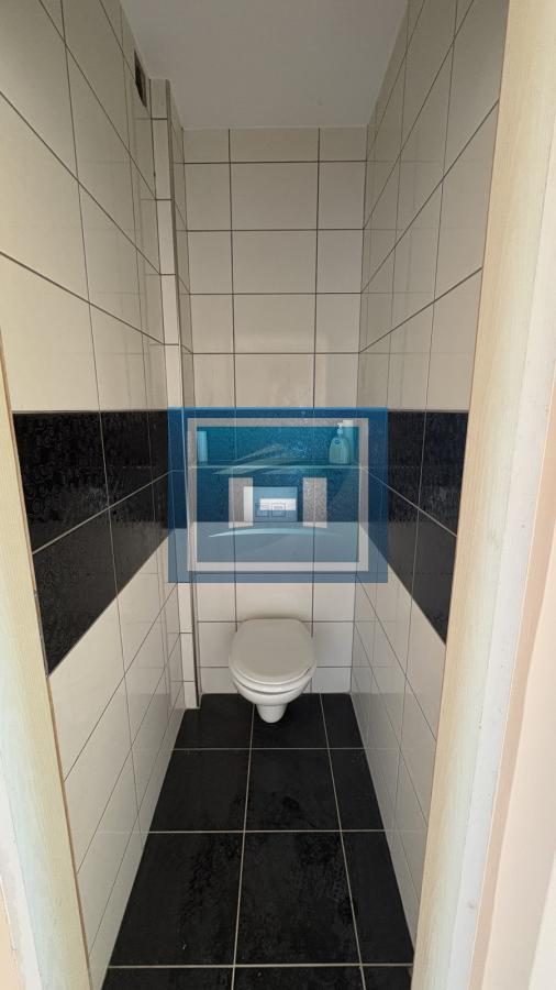 PRODAJE SE STAN U STROGOM CENTRU – DVOSTRANO ORIJENTISAN SA POGLEDOM NA CRKVU I CENTAR GRADA! 17