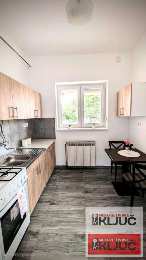 SALAJKA IZDAJE SE KUĆA ZA POSLOVNO-STAMBENE DELATNOSTI 3