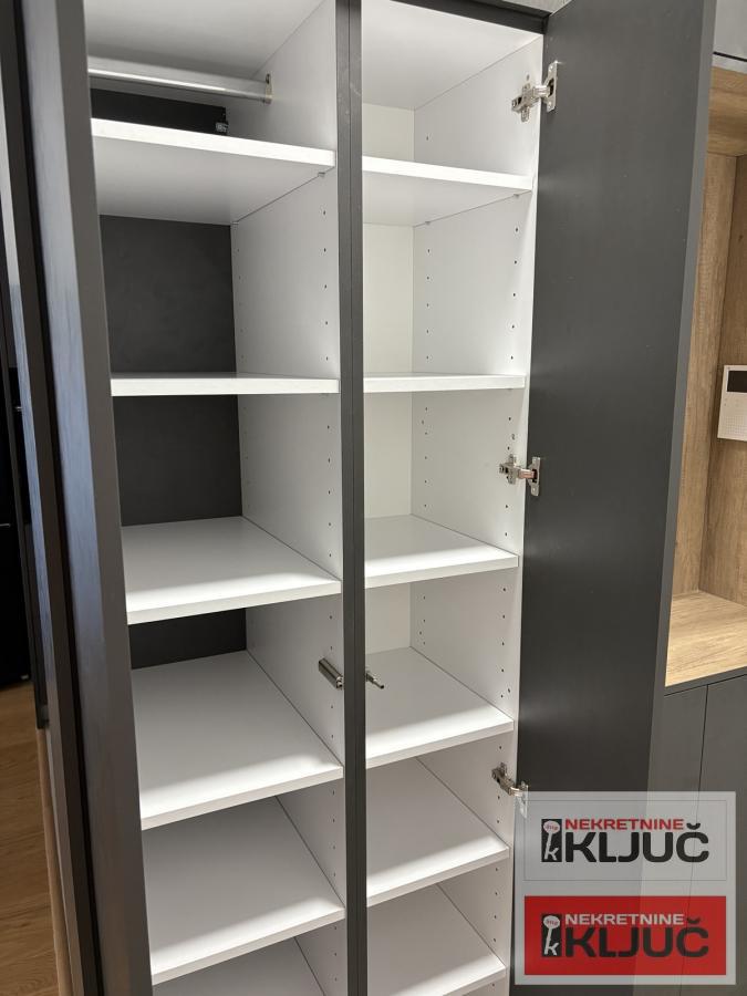 TELEP IZDAJE SE JEDNOIPOSOBAN MODERNO OPREMLJEN STAN 12