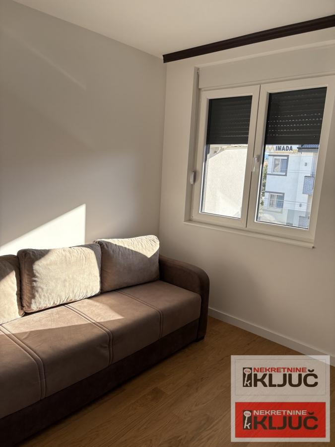 TELEP IZDAJE SE JEDNOIPOSOBAN MODERNO OPREMLJEN STAN 5