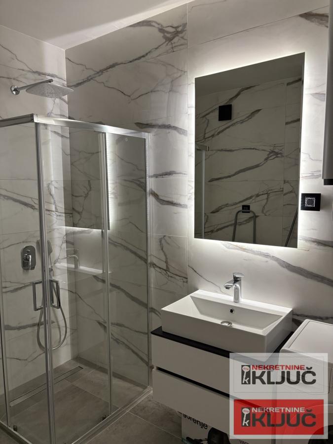 TELEP IZDAJE SE JEDNOIPOSOBAN MODERNO OPREMLJEN STAN 9