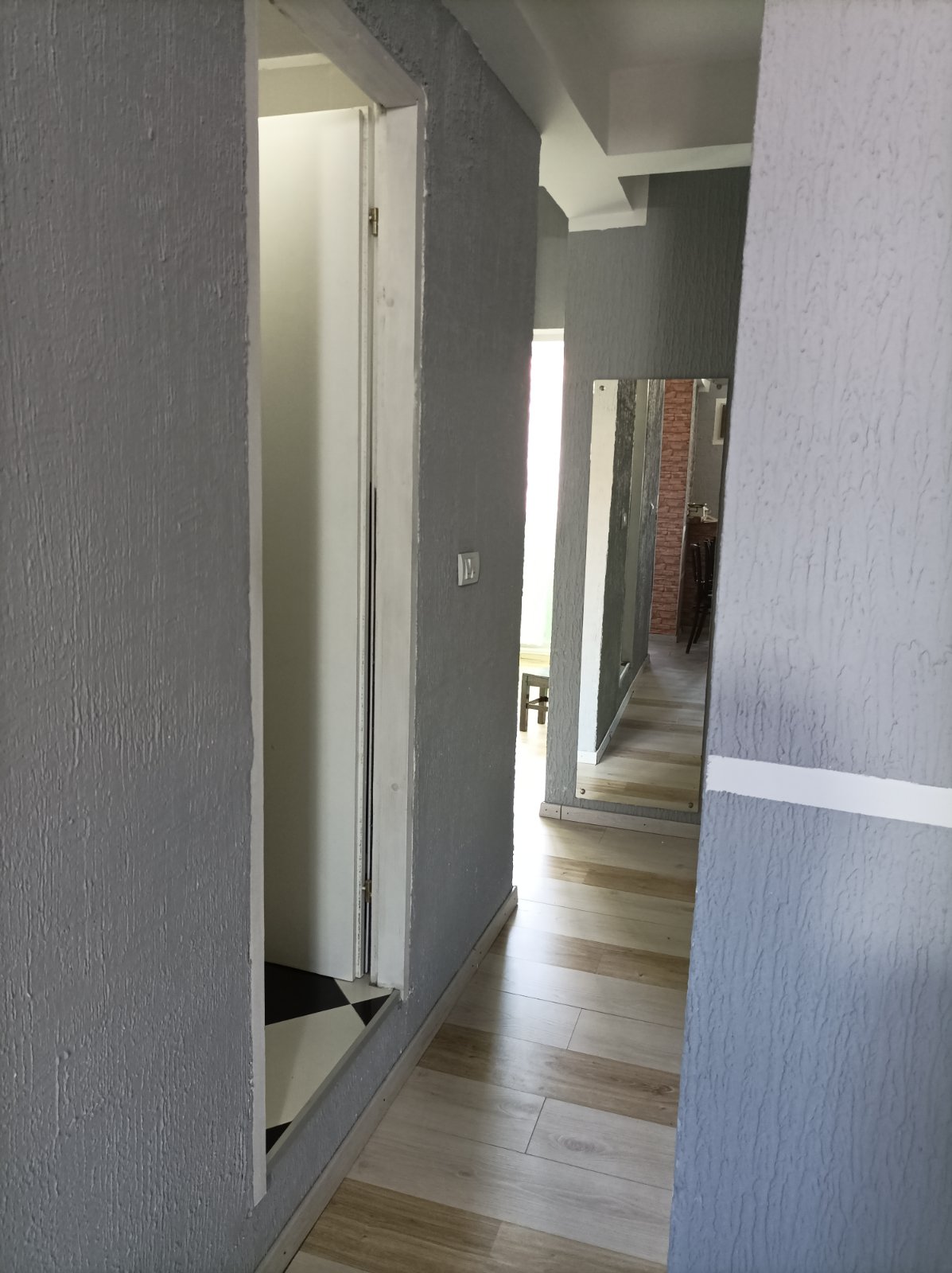 Prazan stan u kući  50m2  zaseban ulaz 4