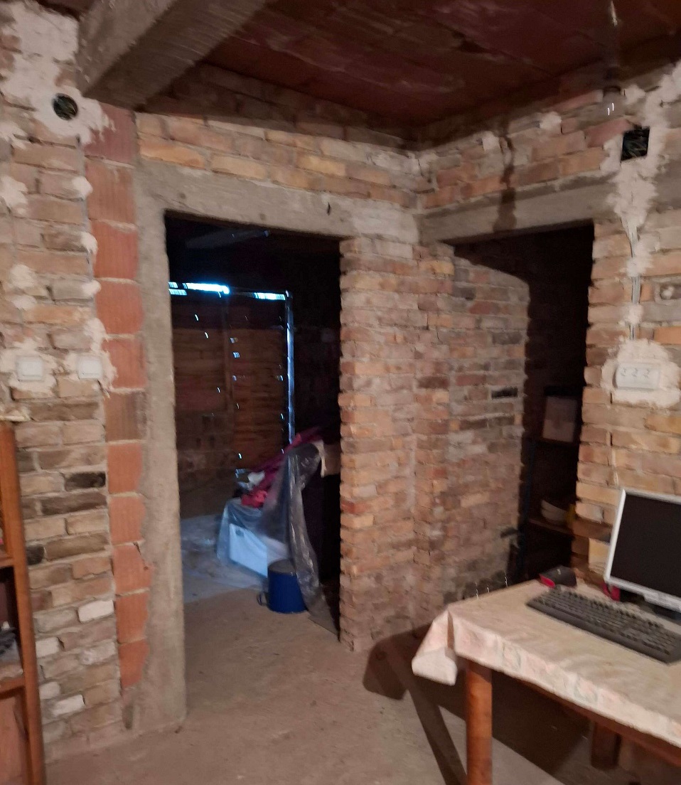 Prodajem kucu Đurinci Sopot 5