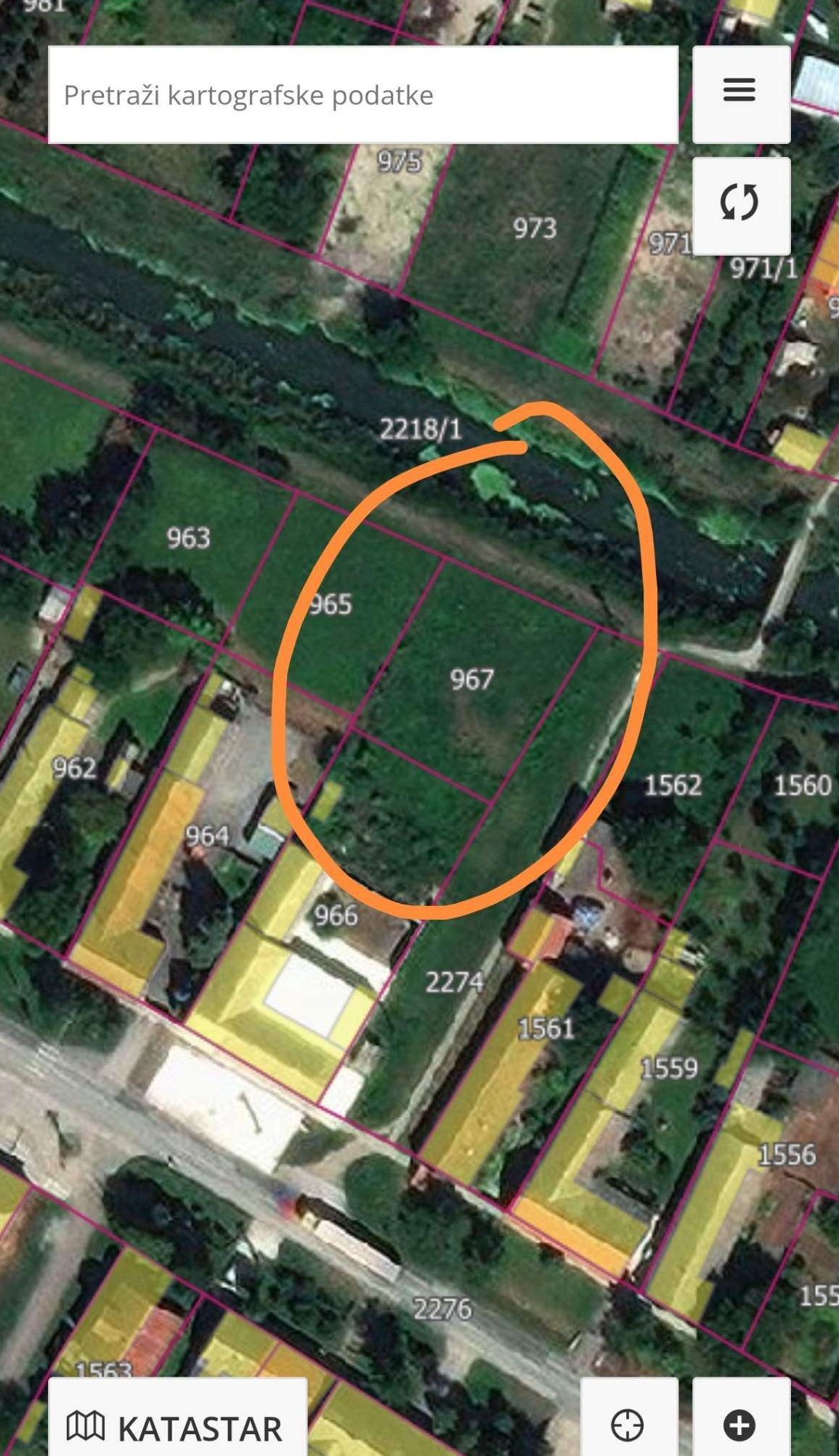 Plac u strodom centru Zmajeva 2