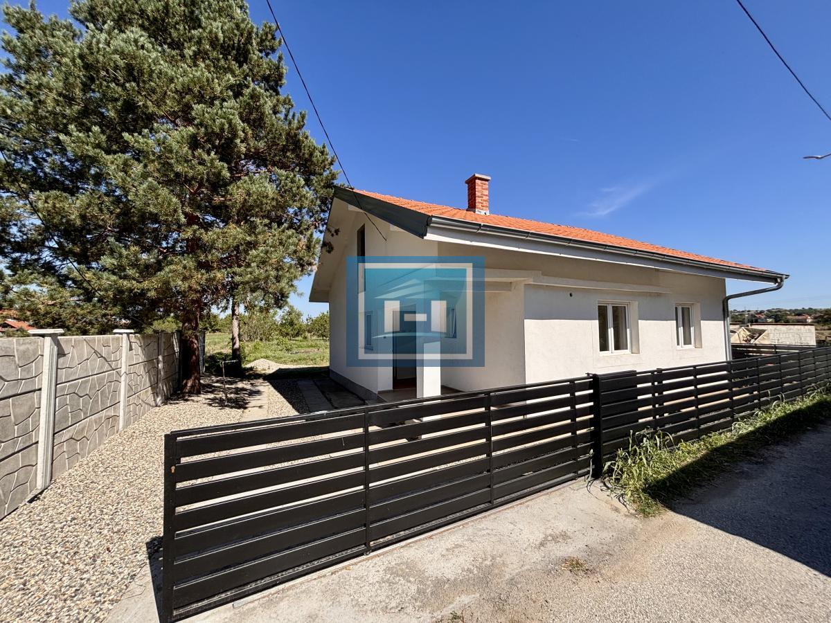 Nova prizemna kuća na mirnoj lokaciji 1