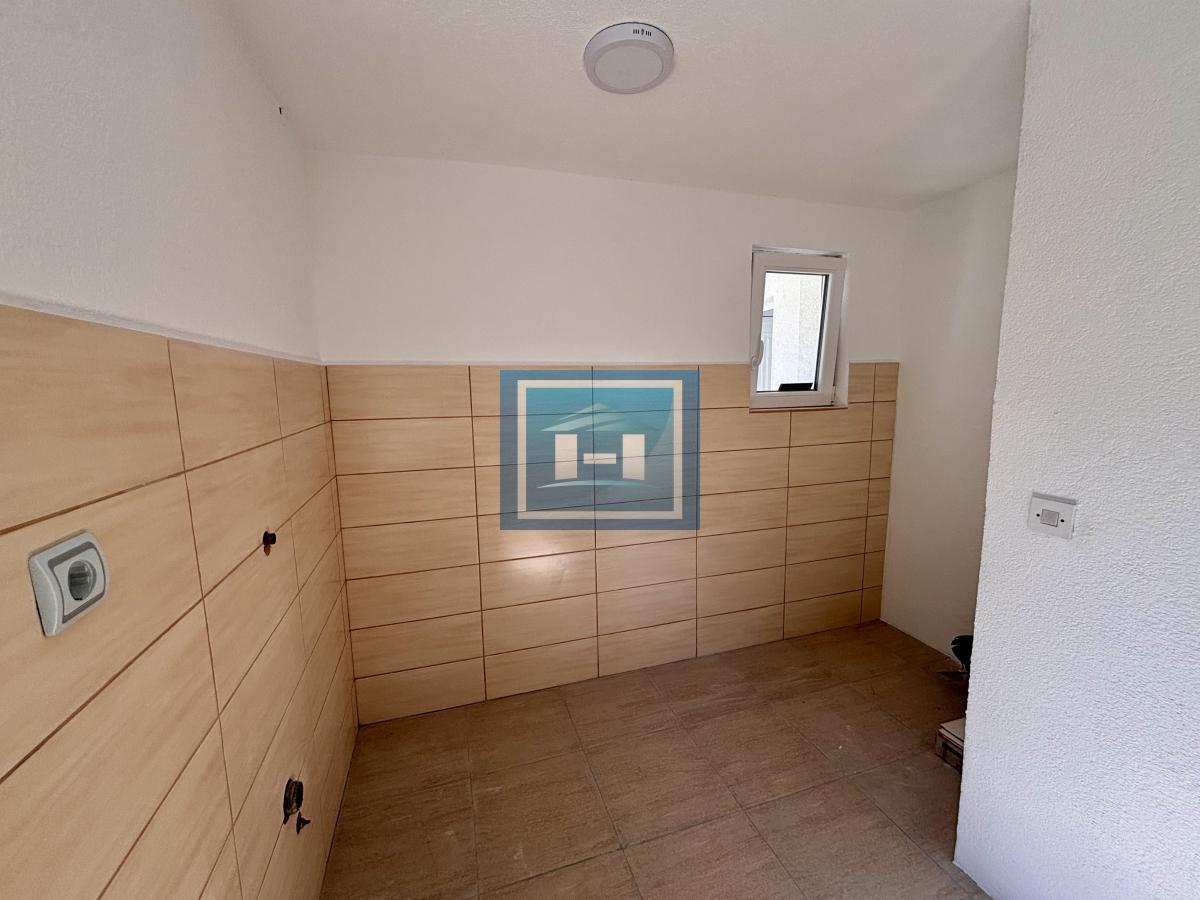 Nova prizemna kuća na mirnoj lokaciji 13