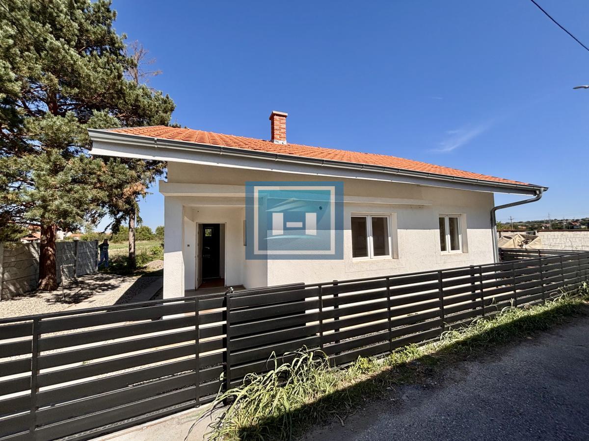 Nova prizemna kuća na mirnoj lokaciji 2