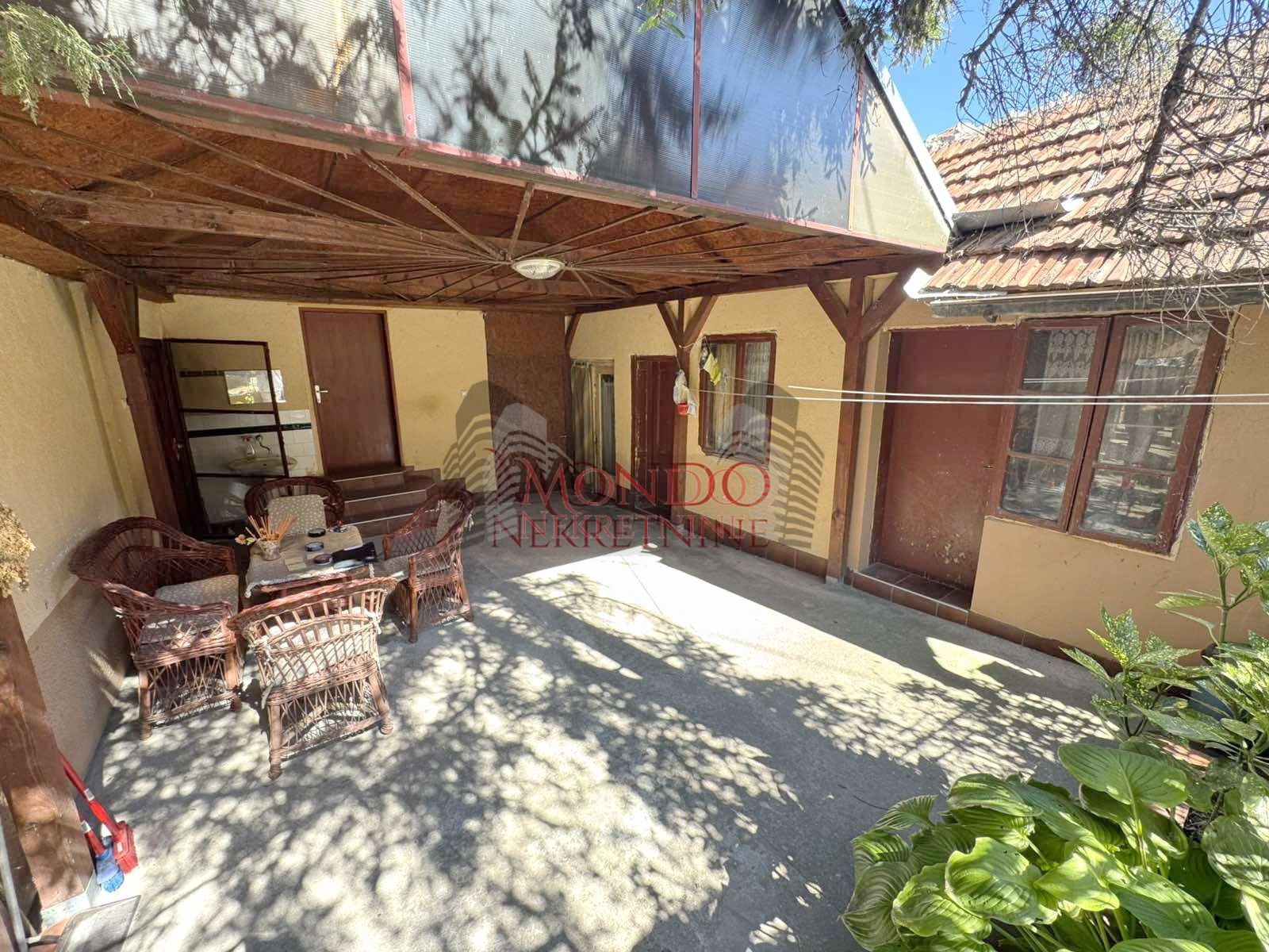 Kuca u Niskoj Banji iznad setalista 2