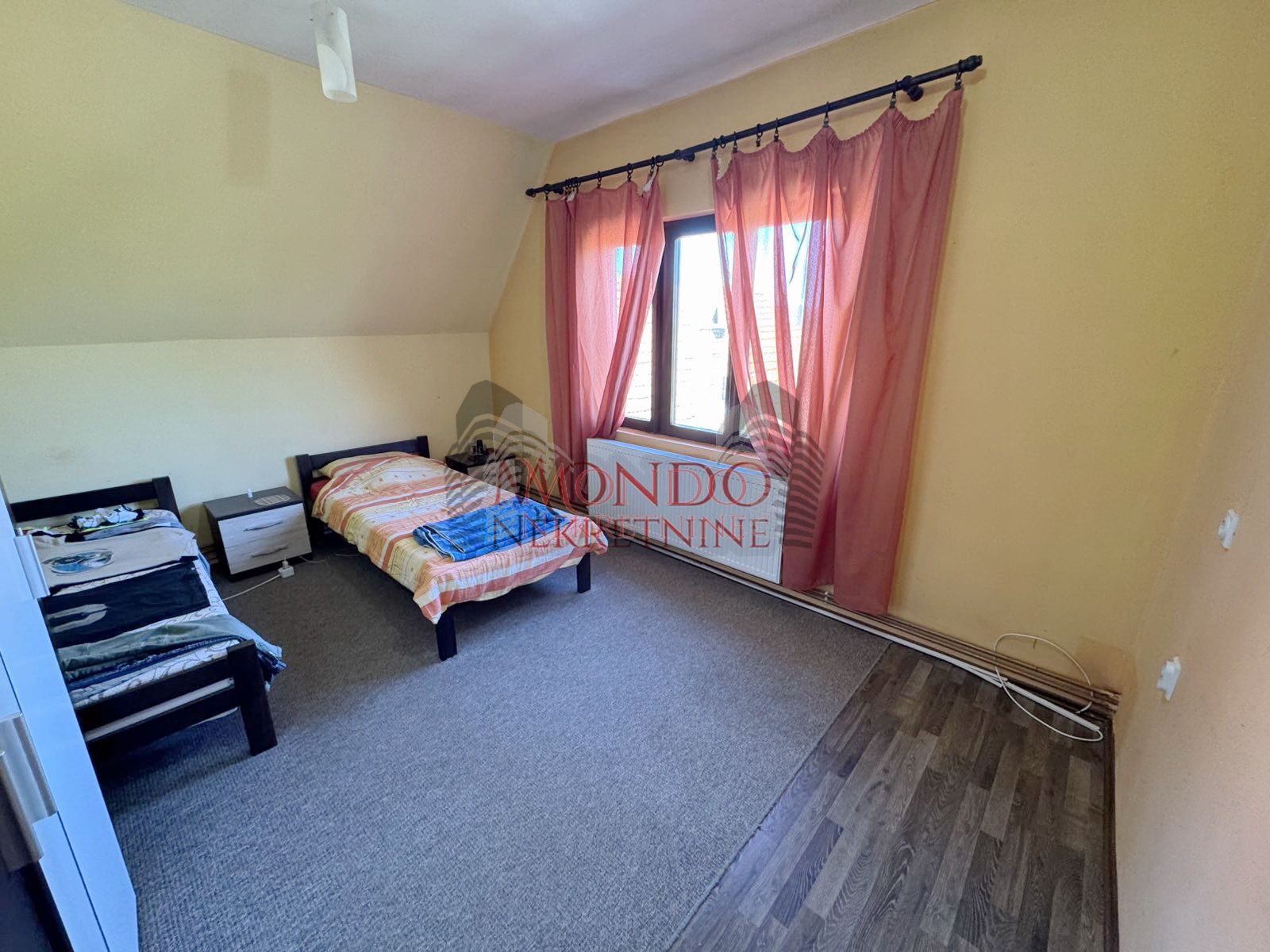 Kuca u Niskoj Banji iznad setalista 13