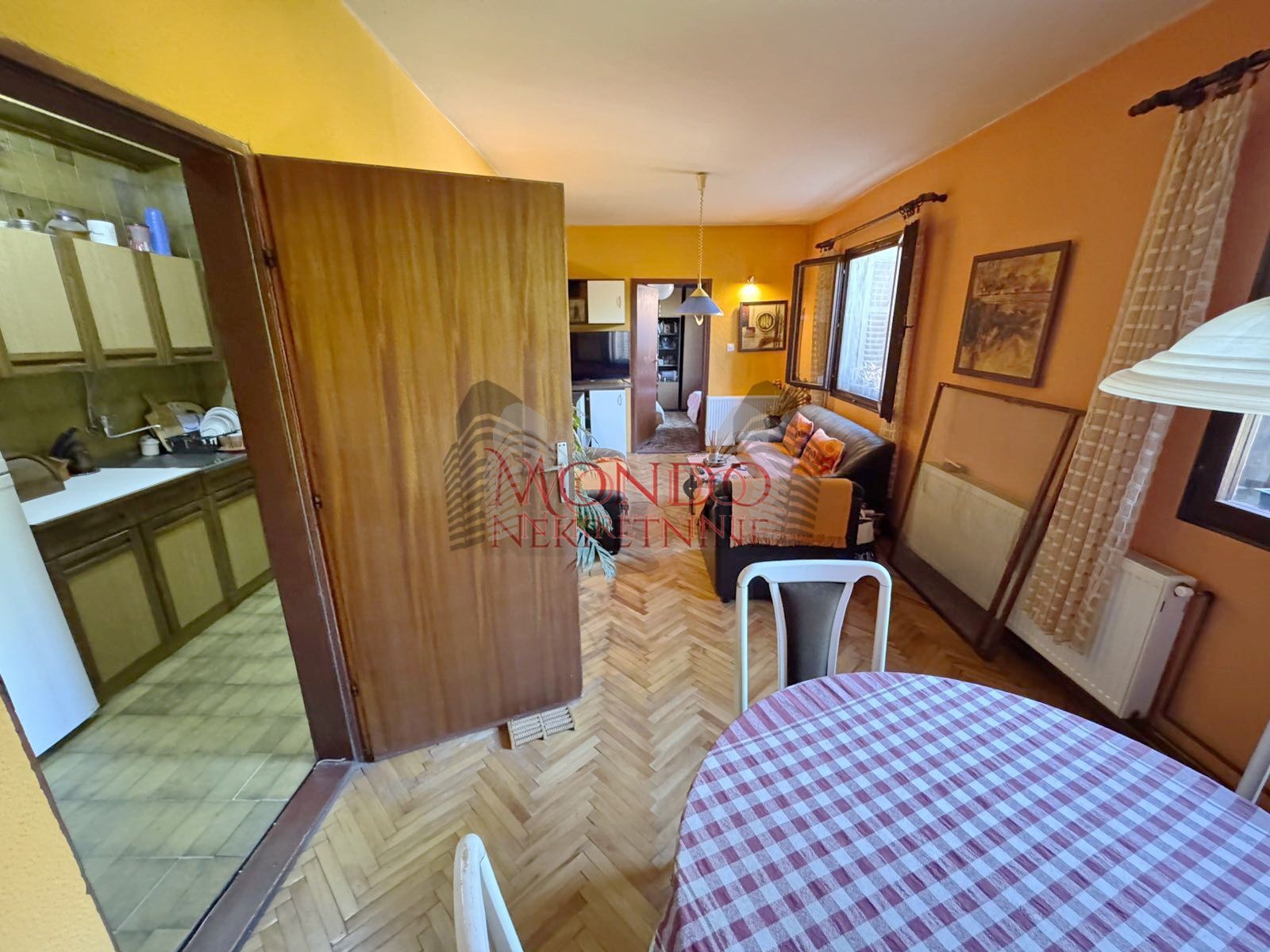 Kuca u Niskoj Banji iznad setalista 19