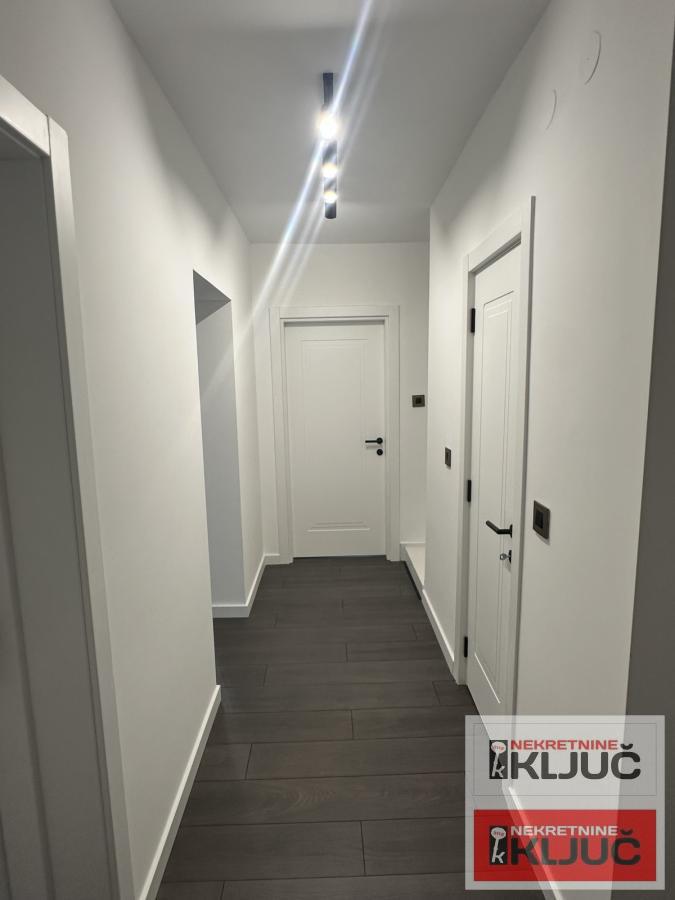 ŽELEZNIČKA STANICA, 91m2, Četvorosoban-Duplex, Renoviran 13