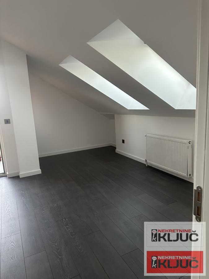 ŽELEZNIČKA STANICA, 91m2, Četvorosoban-Duplex, Renoviran 20