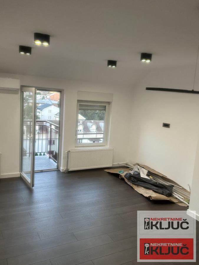 ŽELEZNIČKA STANICA, 91m2, Četvorosoban-Duplex, Renoviran 3