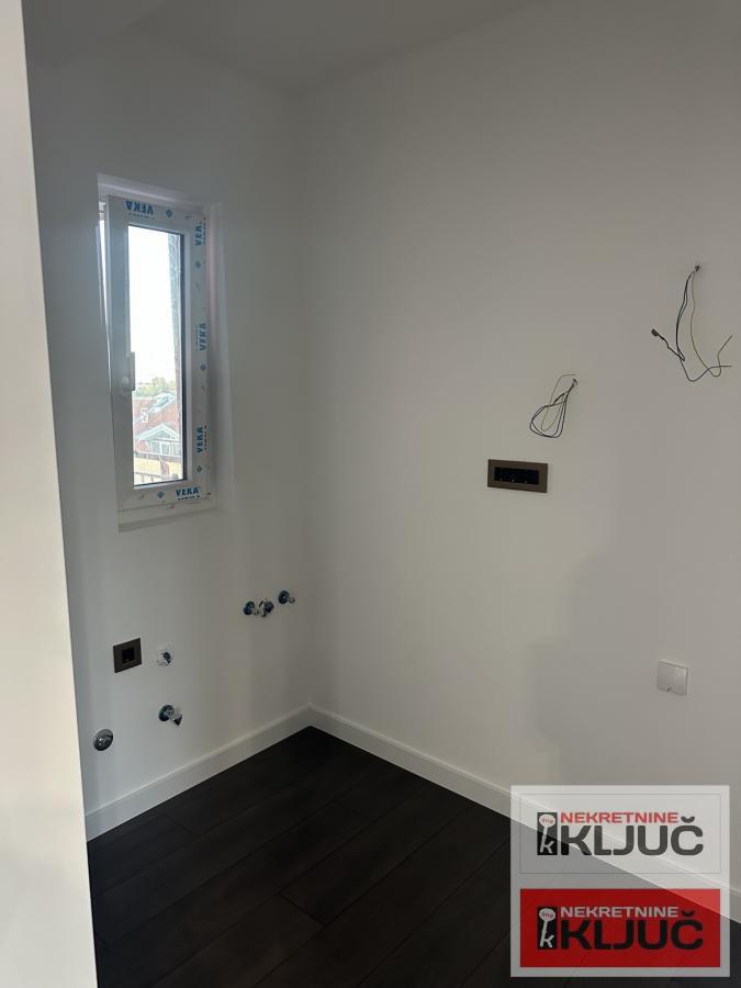 ŽELEZNIČKA STANICA, 91m2, Četvorosoban-Duplex, Renoviran 6