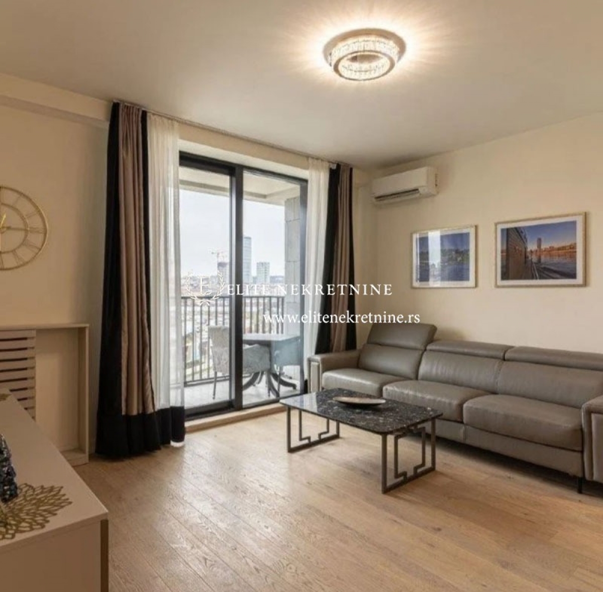 Dvosoban lux namesten stan Beograd na vodi 1