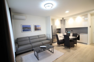 Dvosoban lux namesten stan Beograd na vodi 2