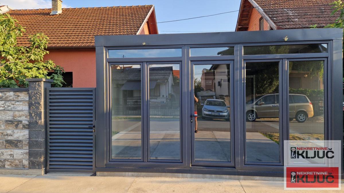 VETERNIK IZDAJE SE VIŠENAMENSKI POSLOVNI PROSTOR 4