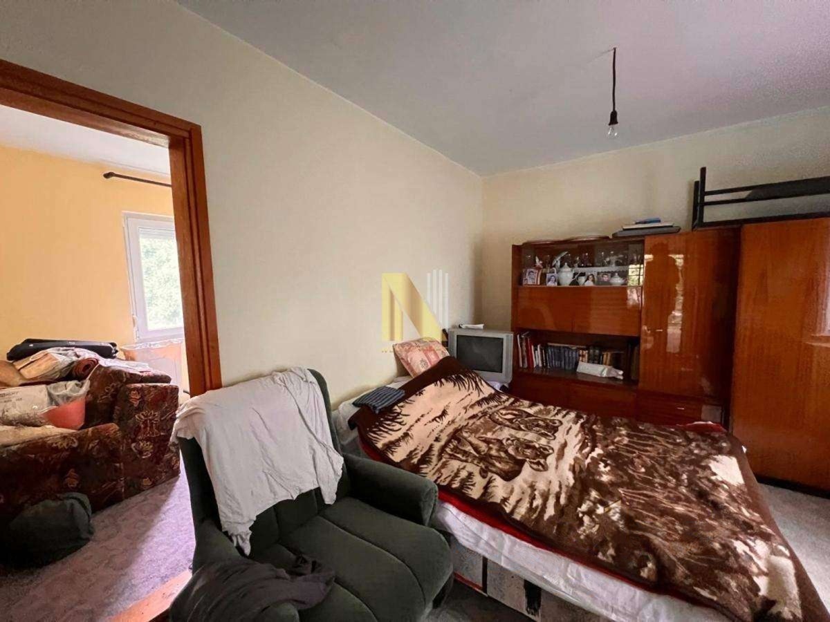 Kuca u vikend naselju Cortanovci 2