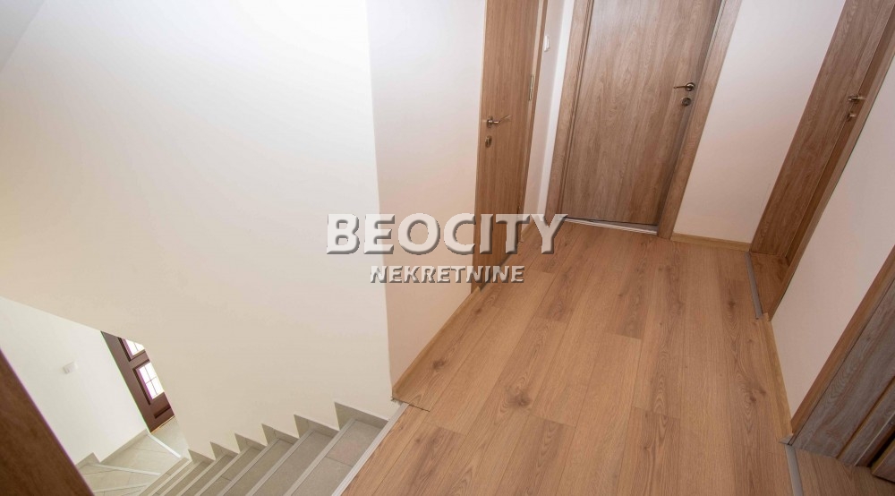 Petosobna kuća, 220 m2, Amerić ID: 123456 7