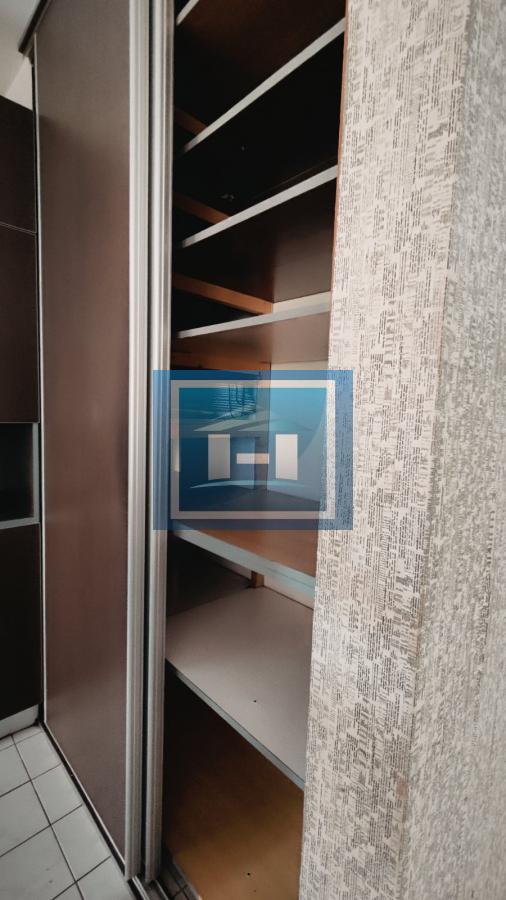 Kompletno namešten stan u užem centru grada 13