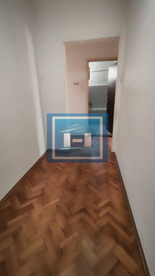 Kompletno namešten stan u užem centru grada 15