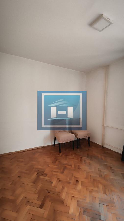 Kompletno namešten stan u užem centru grada 17