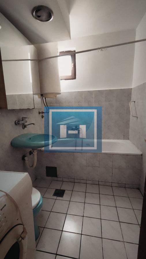 Kompletno namešten stan u užem centru grada 19