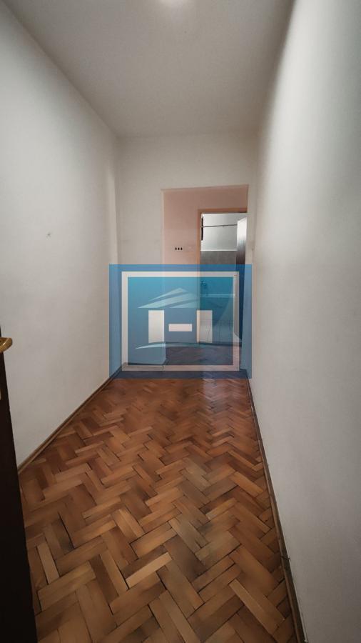 Kompletno namešten stan u užem centru grada 20