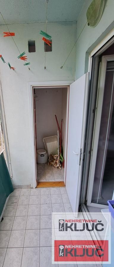 SPENS,76  m2,TROSOBAN,700 e 9