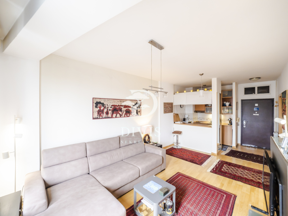 Prodajemo odličan 2 0 stan  41m2  Žorža Klemansoa  novija gradnja 1