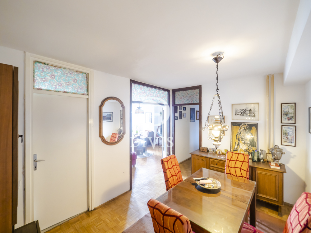 Prodaja trosobnog stana u Bulevaru despota Stefana  87m2 5