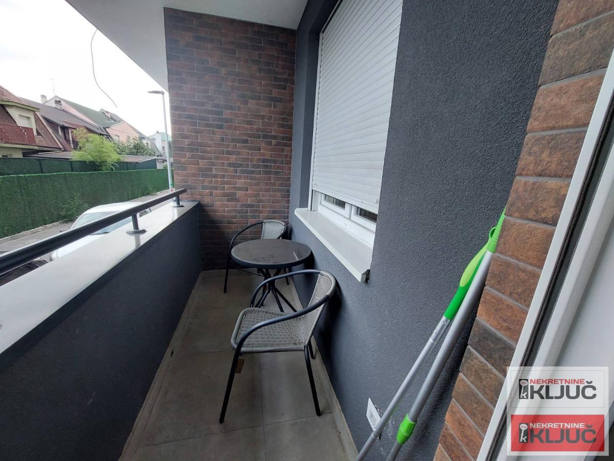 AVIJATIČARSKO NASELJE IZDAJE JEDNOIPOSOBAN MODERNO OPREMLJEN STAN SA GARAŽNIM MESTOM 10