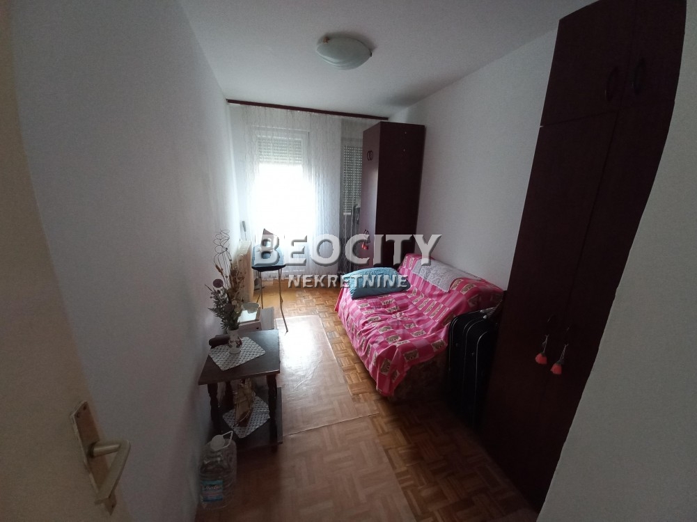 Dvosoban stan, 69 m2, Novo naselje, Seljačkih buna ID: 123531 5