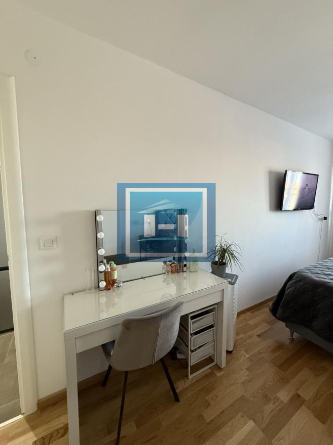 Na prodaju – Porodični stan u luksuznom kompleksu 13