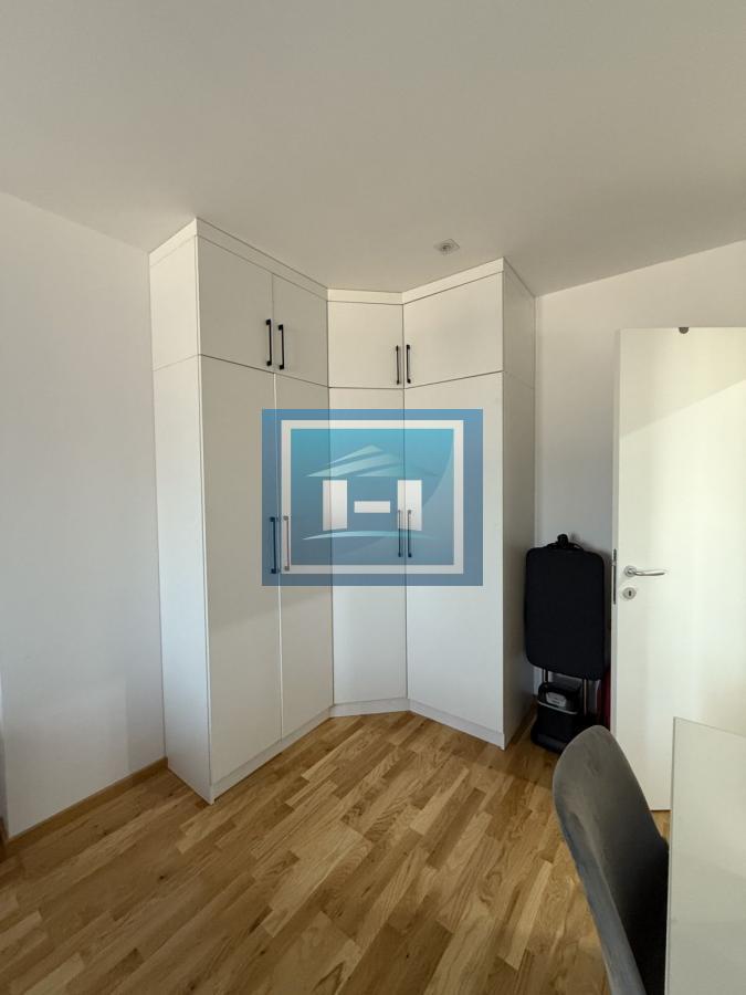 Na prodaju – Porodični stan u luksuznom kompleksu 17