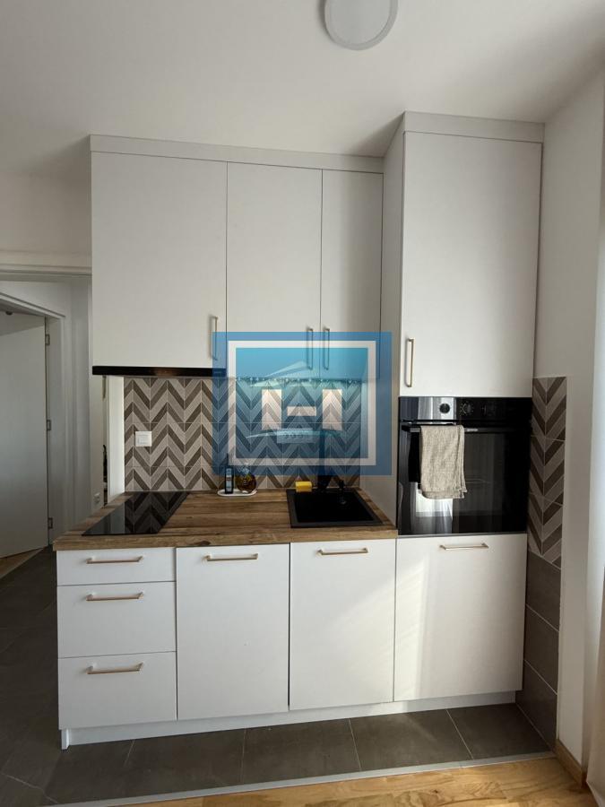 Na prodaju – Porodični stan u luksuznom kompleksu 7