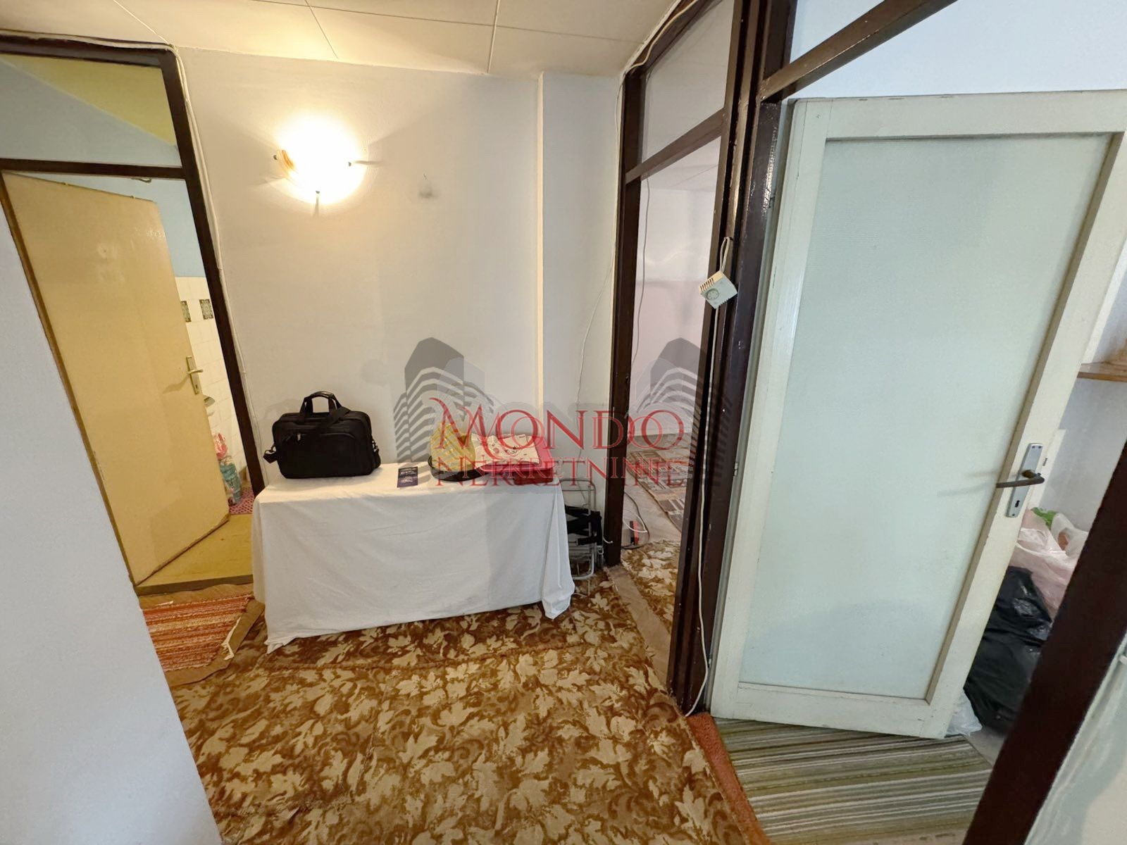 Dvosoban stan u Knjazevackoj ulici preko puta os Mika Antic 7