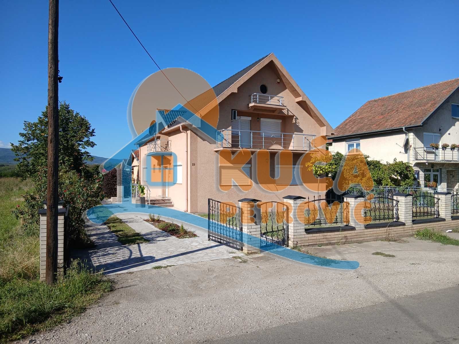 četvorosobna kuća, 400 m2, Tešica, Tešica ID: p-014966 1
