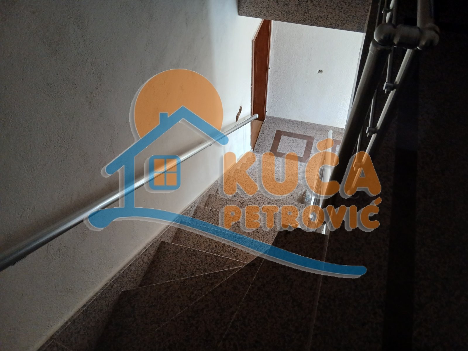 četvorosobna kuća, 400 m2, Tešica, Tešica ID: p-014966 28
