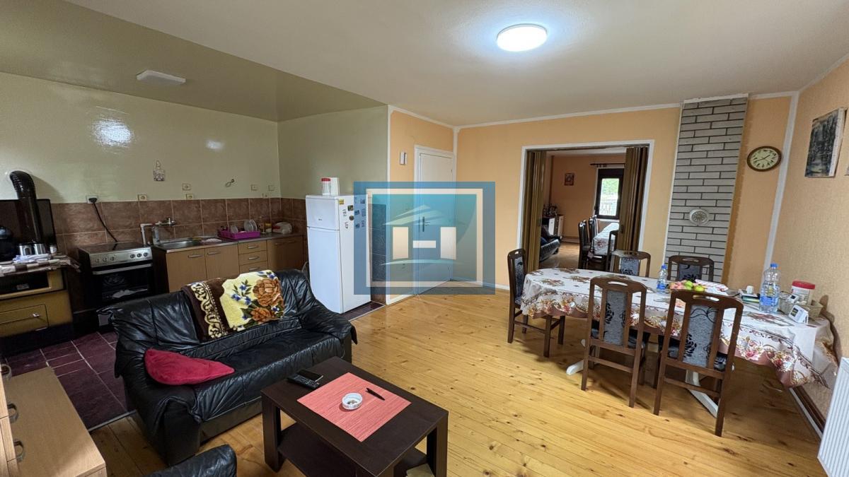 NA PRODAJU – SEOSKA KUĆA NA SAMO 12 KM OD GRADA! 14