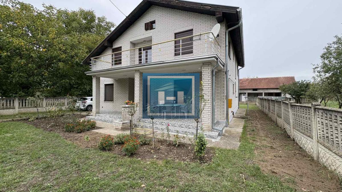 NA PRODAJU – SEOSKA KUĆA NA SAMO 12 KM OD GRADA! 3