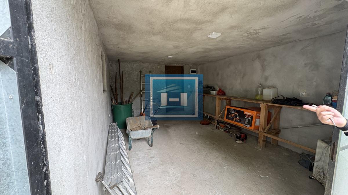 NA PRODAJU – SEOSKA KUĆA NA SAMO 12 KM OD GRADA! 32