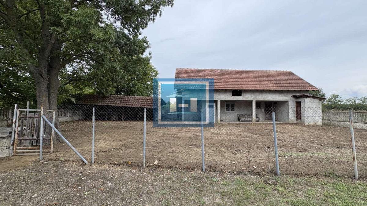 NA PRODAJU – SEOSKA KUĆA NA SAMO 12 KM OD GRADA! 36